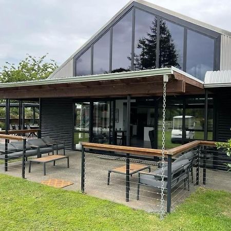 The Clubhouse Villa Hamilton Exterior foto